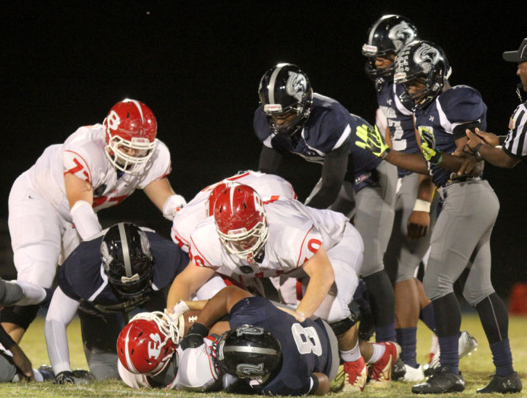 ShoemakerBeltonFootball32a.jpg